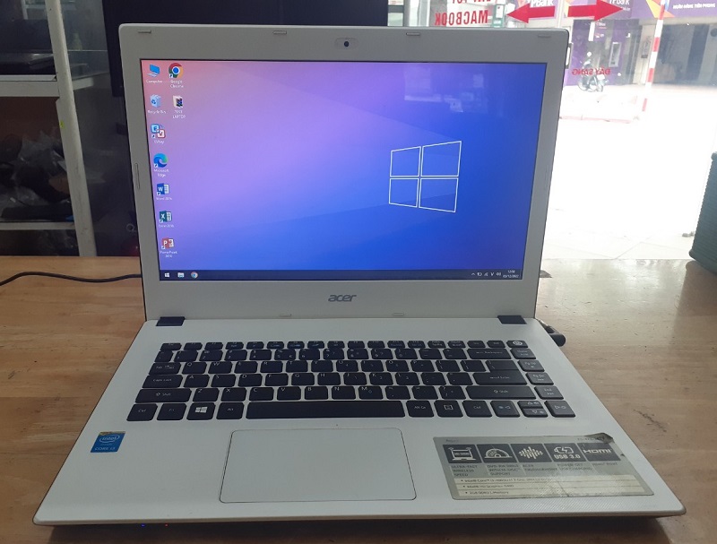 Acer Aspire E5-473 Intel Core i3